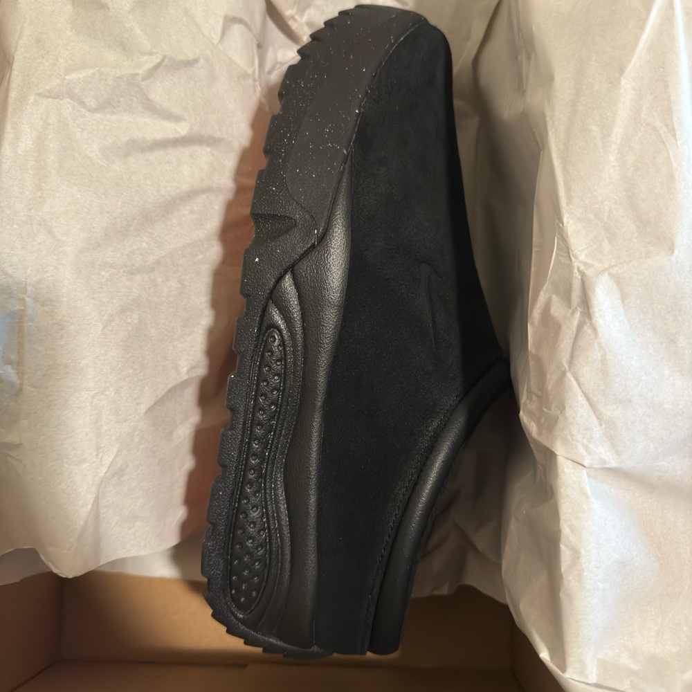 Nike ACG Rufus triple black mule